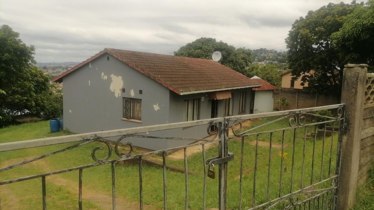 3 Bedroom house for sale in Kwamashu, Durban