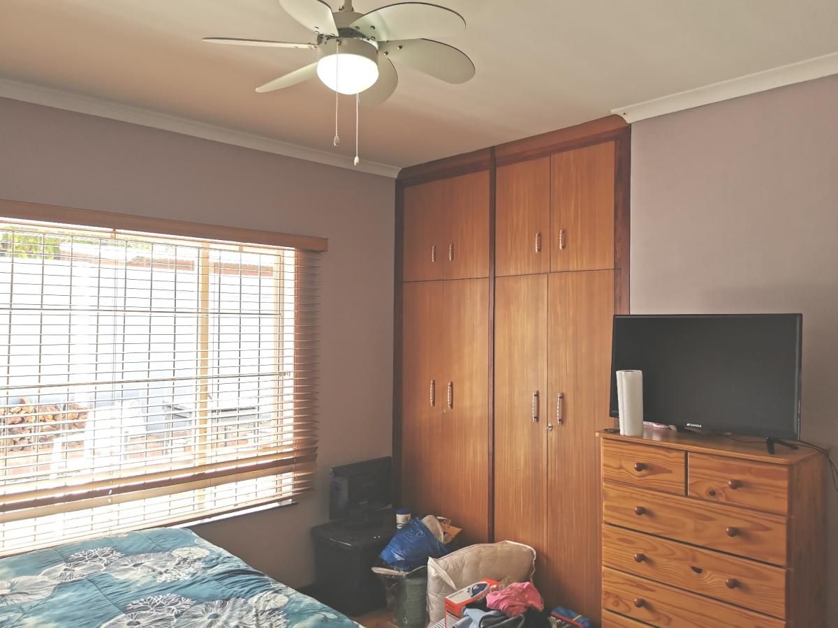 4 Bedroom house for sale in Oakdale, Bellville