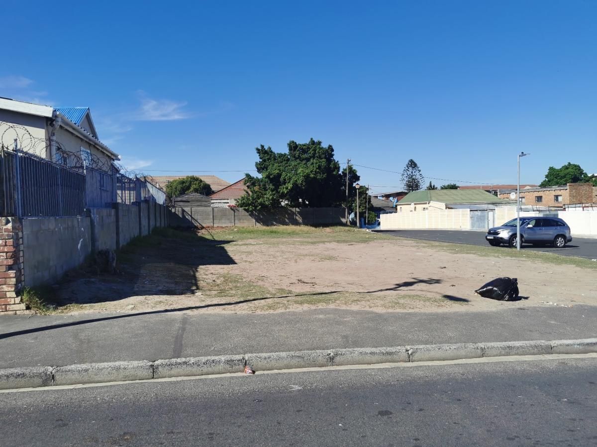 Vacant Erf for sale in Parow Central