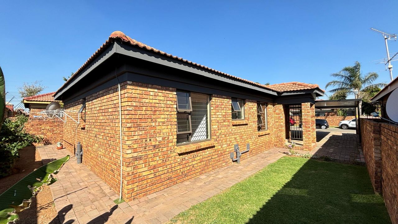 2 Bedroom house to rent in Southdowns Estate, Alberton