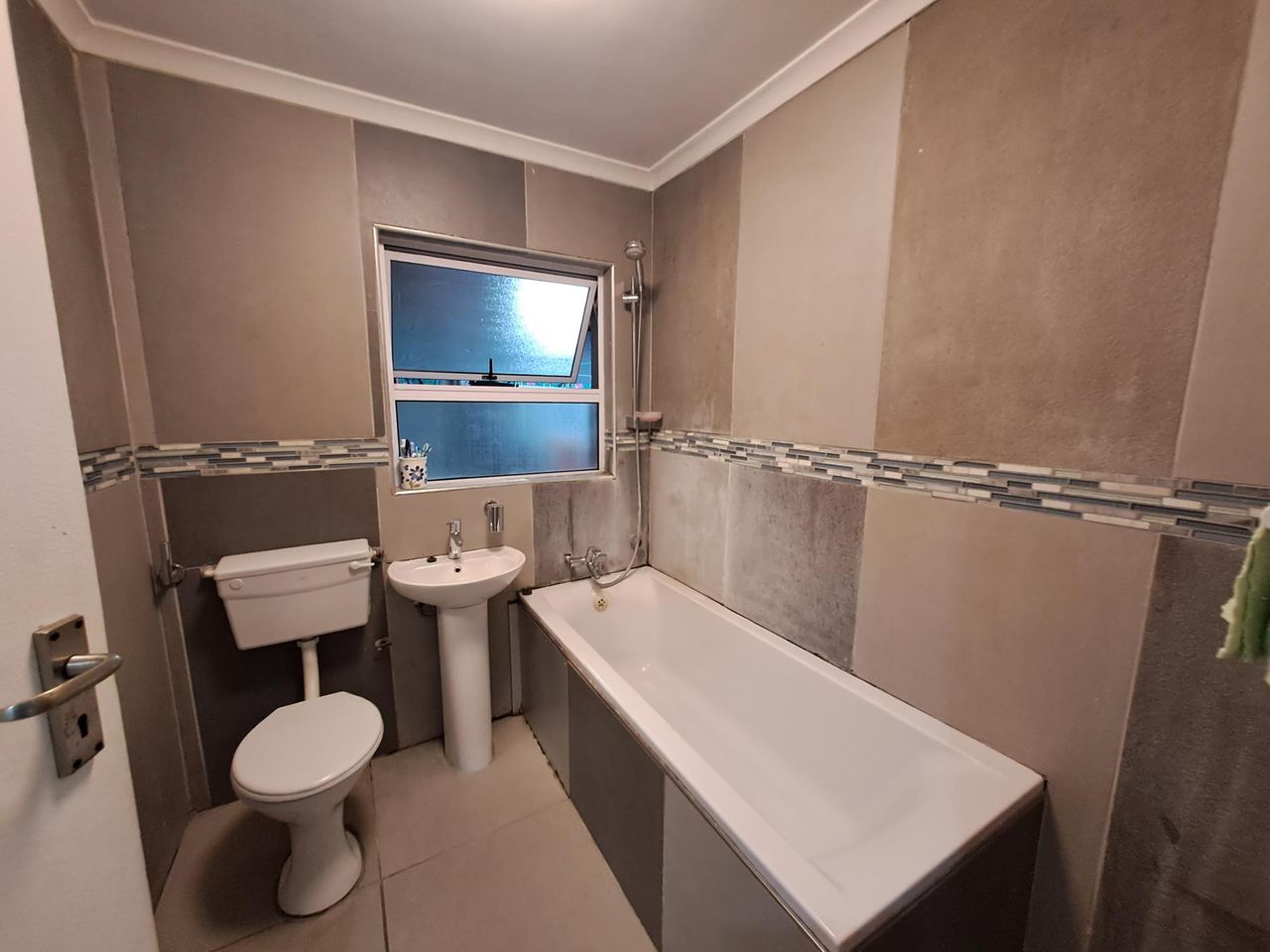 4 Bedroom house rented in New Woodlands, Mitchells Plain