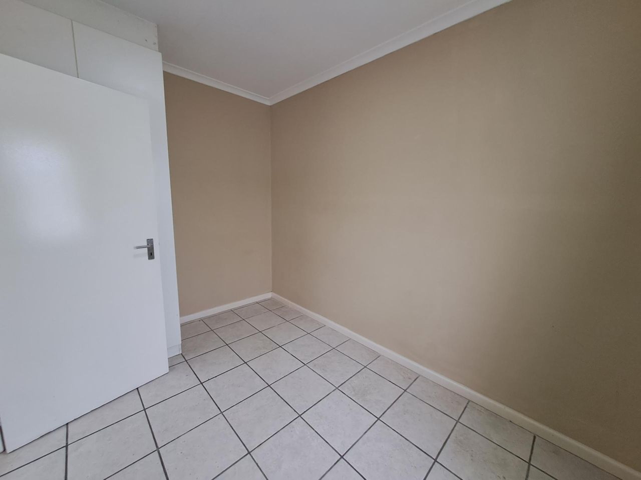 2 Bedroom house rented in Pelican Park, Cape Town