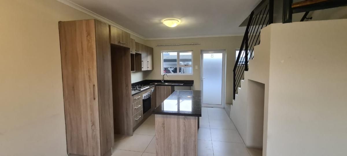 2 Bedroom duplex apartment rented in Fairview, Port Elizabeth
