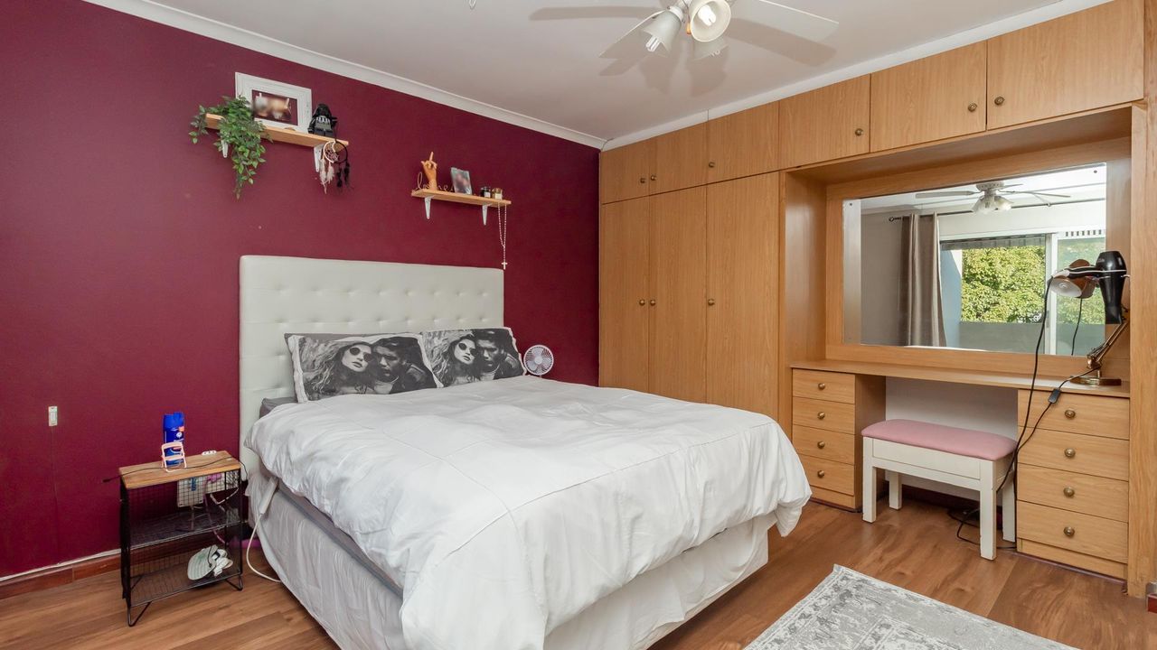 4 Bedroom duplex townhouse sectional for sale in Stellenryk, Bellville