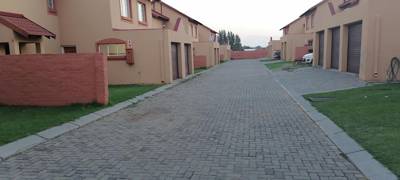 3 Bedroom duplex apartment for sale in Bergsig, Heidelberg