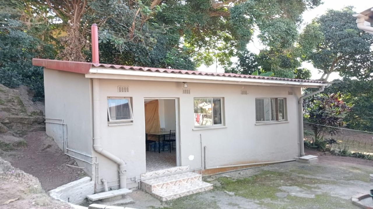 2 Bedroom house for sale in Montford, Chatsworth