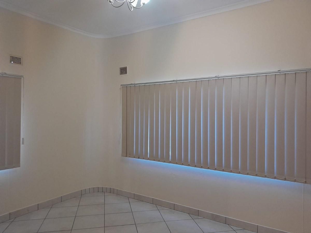 5 Bedroom house for sale in Tongaat Beach