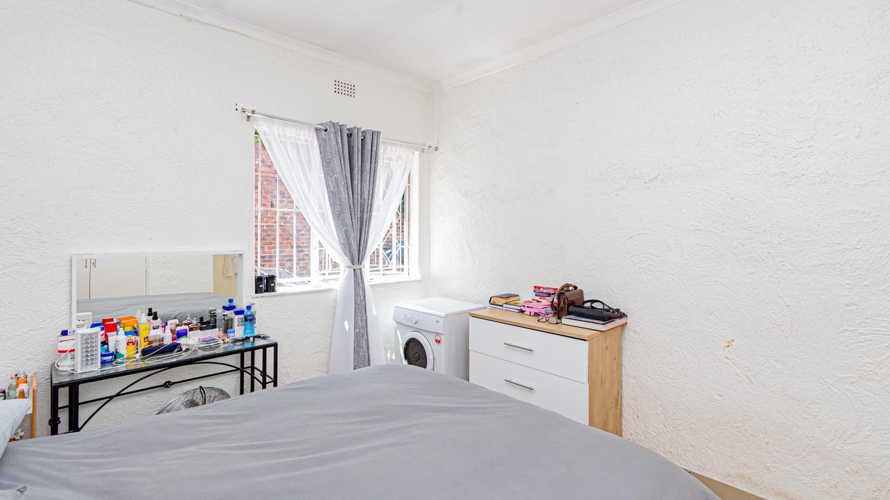 3 Bedroom house for sale in Greymont, Johannesburg