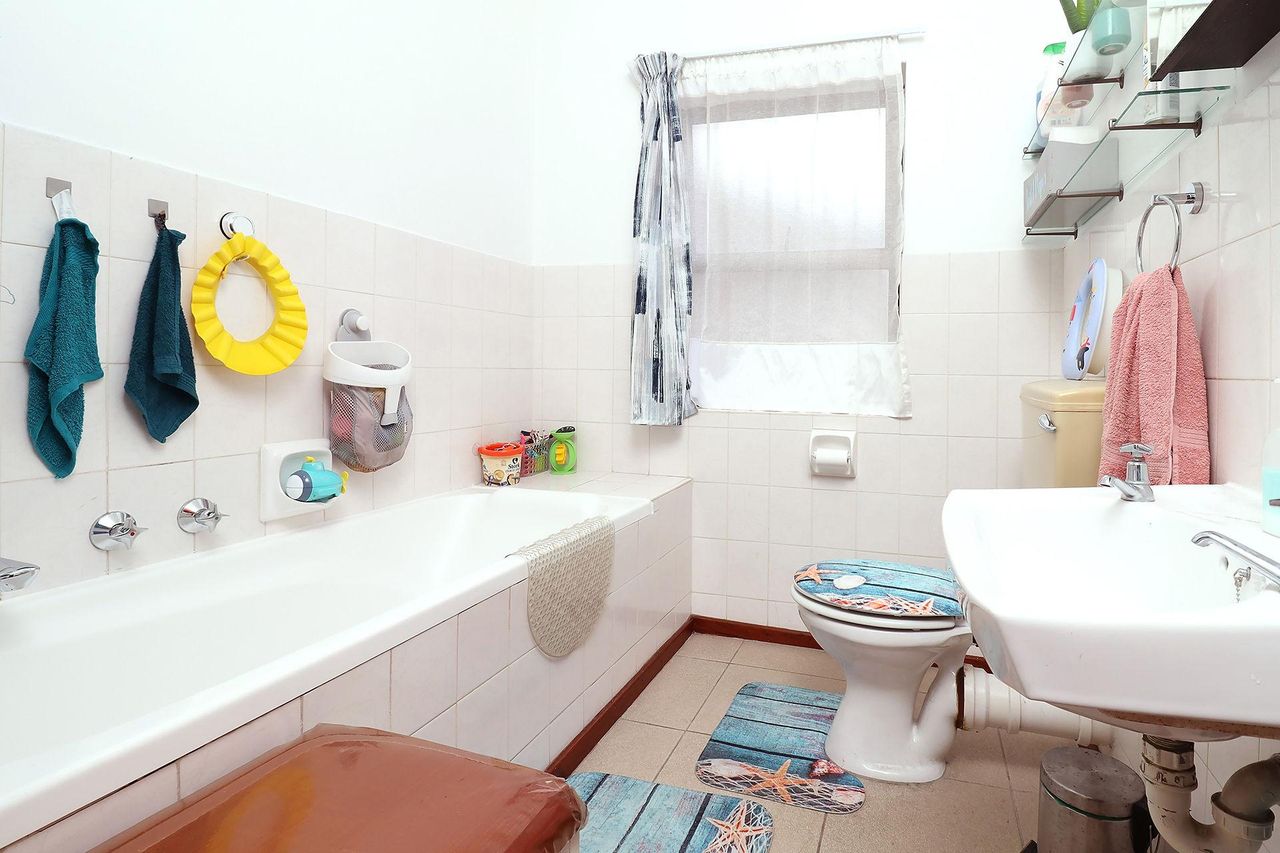 3 Bedroom house for sale in Kleinbosch, Parow