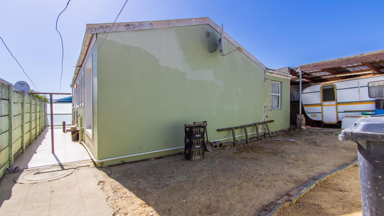 3 Bedroom house for sale in Groenheuwel, Paarl