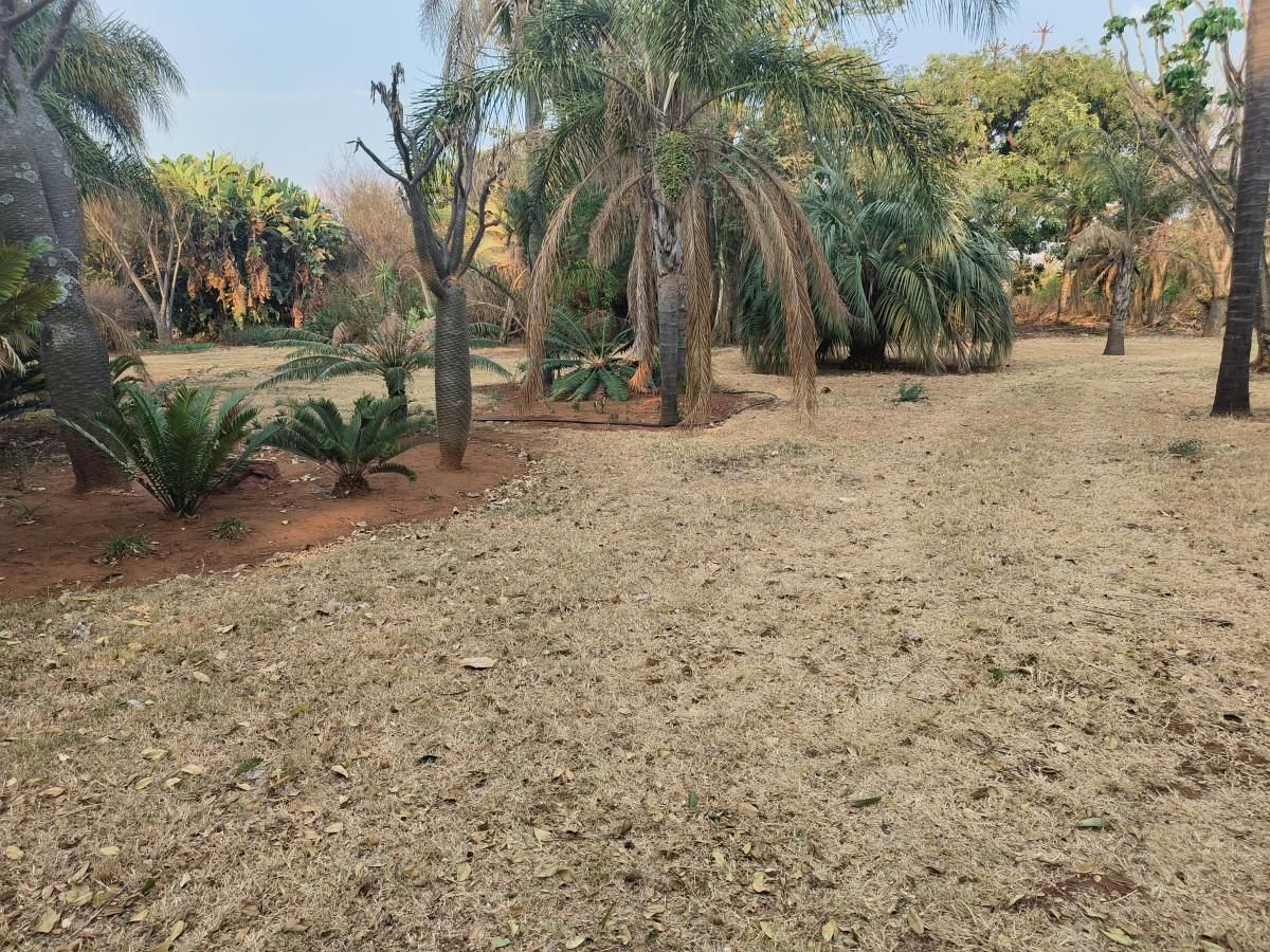 9 Bedroom smallholding for sale in Heatherdale AH, Akasia