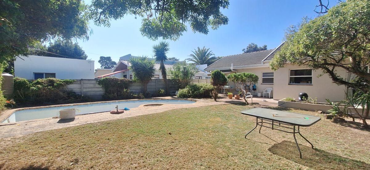 3 Bedroom house for sale in Bothasig, Milnerton