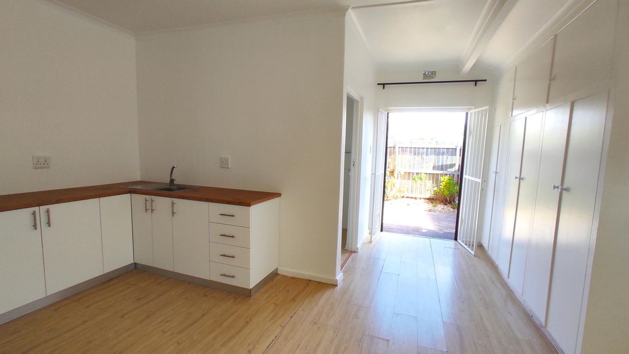 Cottage rented in Plumstead, Cape Town