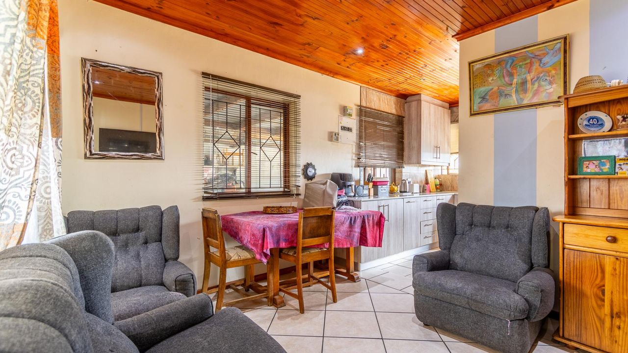 3 Bedroom house for sale in New Orleans, Paarl