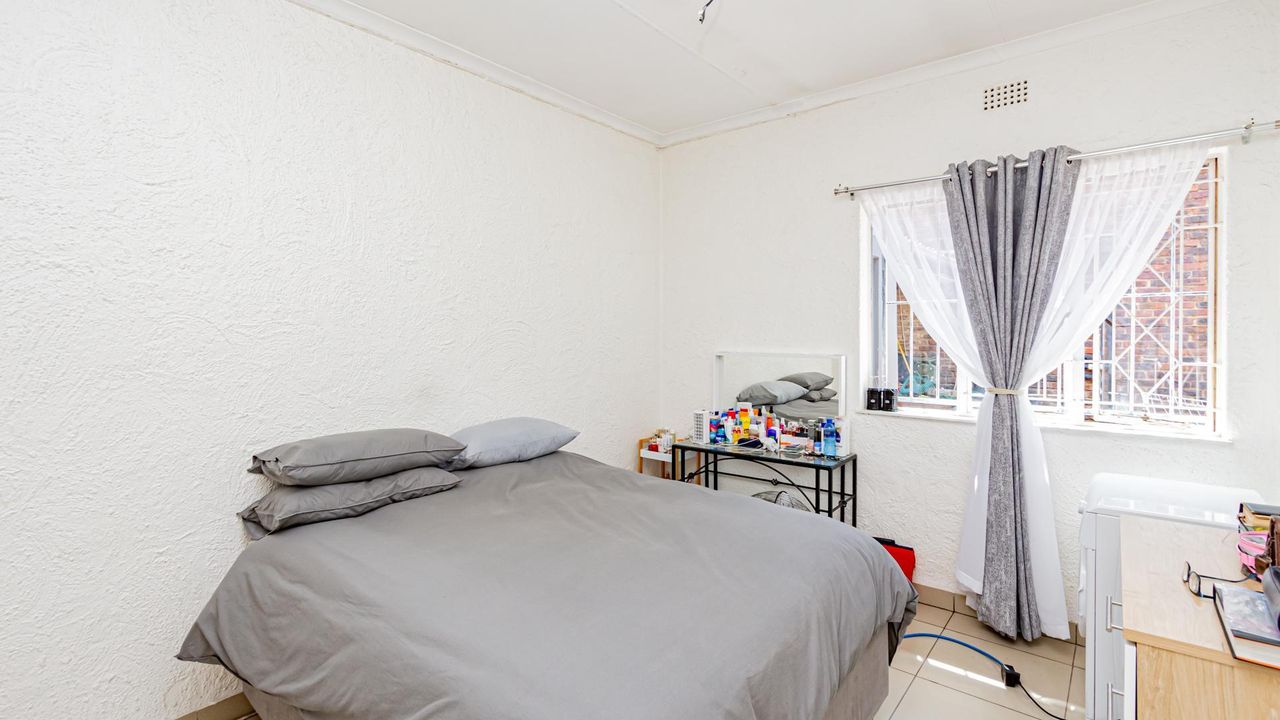 3 Bedroom house for sale in Greymont, Johannesburg